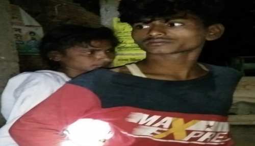 लखीसराय में पति की गैर मौजूदगी में प्रेमी पहुंचा प्रेमिका के घर, ग्रामीणों ने पकड़ कर कराई शादी लखीसराय में पति की गैर मौजूदगी में प्रेमी पहुंचा प्रेमिका के घर, ग्रामीणों ने पकड़ कर कराई शादी