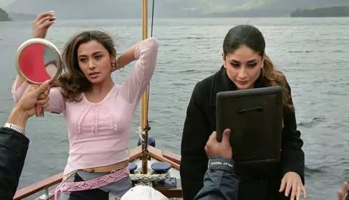 करीना के सामने नेशनल टेलीविजन पर रानी मुखर्जी ने कर दिया था उनके अफेयर का खुलासा करीना के सामने नेशनल टेलीविजन पर रानी मुखर्जी ने कर दिया था उनके अफेयर का खुलासा