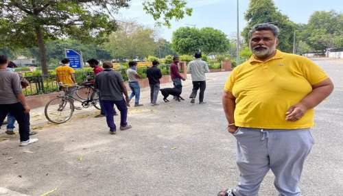 दोस्त के प्रेम विवाह का विरोध करना पप्पू के लिए बना गले की फांस, 32 वर्ष बाद गिरफ्तारी से हर कोई हैरान दोस्त के प्रेम विवाह का विरोध करना पप्पू के लिए बना गले की फांस, 32 वर्ष बाद गिरफ्तारी से हर कोई हैरान