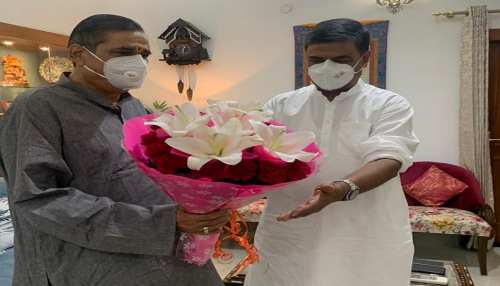 केंद्रीय मंत्री आरके सिंह से मिले BJP नेता RK Sinha, कहा-बिहार के विकास को लेकर हुई चर्चा केंद्रीय मंत्री आरके सिंह से मिले BJP नेता RK Sinha, कहा-बिहार के विकास को लेकर हुई चर्चा