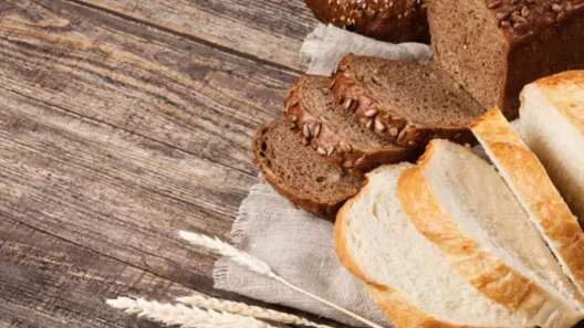 Brown Bread Vs Atta Bread know which one is better for your health