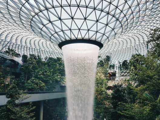 singapore cahngi to tokyo haneda top 5 most beautiful airports in the world