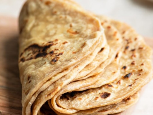 mix black sesame seeds in the flour before making roti for increase blood