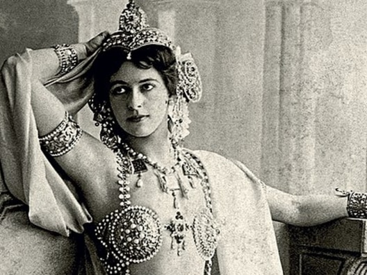 Mata hari famous german spy and dancer shot by french for spying durin world war 1 