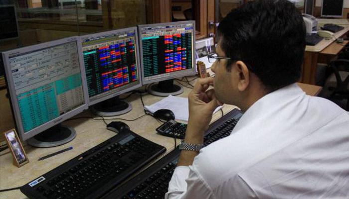 शेयर बाजारों को रास नहीं आया मोदी सरकार का पहला बजट, सेंसेक्स 72 अंक टूटा