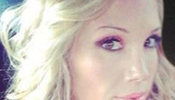 'सेक्स टूर' पर निकली पोर्न स्टार, दिया खुला ऑफर