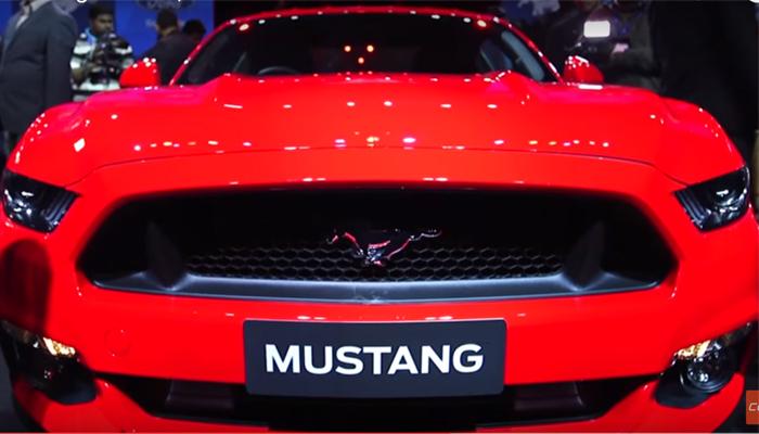 Ford Mustang Debuts In India Priced At Rs 65 Lakh अम र क क र क पन फ र ड न भ रत म ल न च क 250 क ल म टर घ ट स प ड व ल क र Hindi News ब जन स