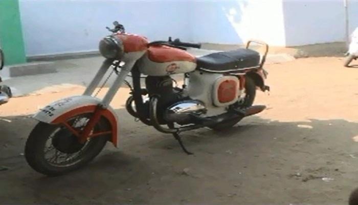 शौक बड़ी चीज़ है शौक बड़ी चीज़ है