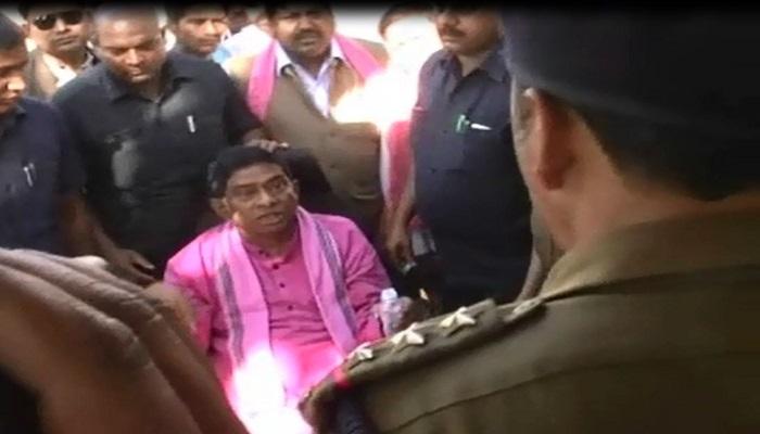 जोगी को गुस्सा क्यों आता है? जोगी को गुस्सा क्यों आता है?