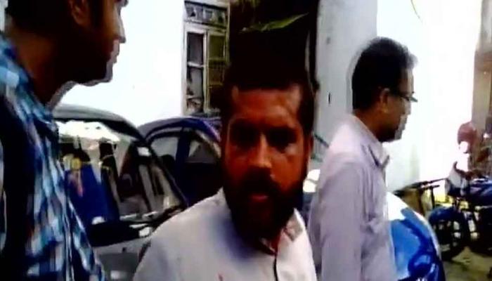 दार्जिलिंग: GJM कार्यकर्ताओं ने 2 बीजेपी कार्यकर्ताओं को पीटा दार्जिलिंग: GJM कार्यकर्ताओं ने 2 बीजेपी कार्यकर्ताओं को पीटा