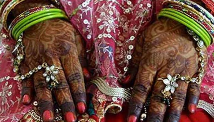 पंजाब : 50 साल की दुल्हन करती थी ये करतूत, जानकर रह जाएंगे दंग पंजाब : 50 साल की दुल्हन करती थी ये करतूत, जानकर रह जाएंगे दंग