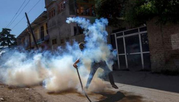 पाकिस्तान: बच्चों ने हथगोले को खिलौना समझा, विस्फोट में 7 घायल पाकिस्तान: बच्चों ने हथगोले को खिलौना समझा, विस्फोट में 7 घायल