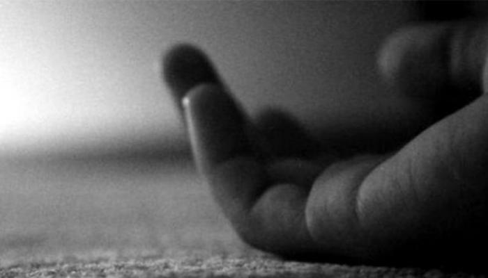 मदुरै : बालों के झड़ने की समस्या से परेशान था इंजीनियर, कर ली आत्महत्या मदुरै : बालों के झड़ने की समस्या से परेशान था इंजीनियर, कर ली आत्महत्या