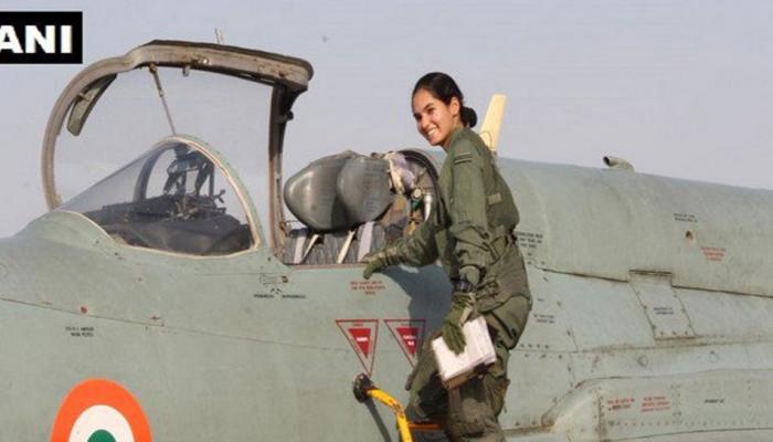 फ्लाइंग ऑफिसर अवनी चतुर्वेदी ने रचा एक और इतिहास, अकेले उड़ाया MiG-21 फ्लाइंग ऑफिसर अवनी चतुर्वेदी ने रचा एक और इतिहास, अकेले उड़ाया MiG-21