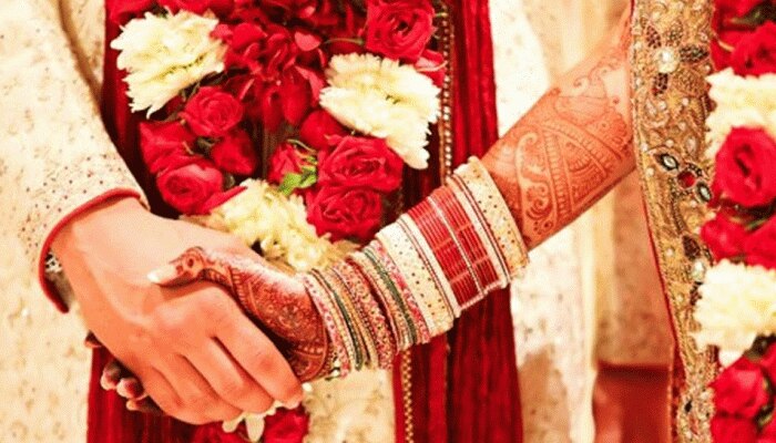 छत्तीसगढ़: छोटे भाई से की थी सगाई, शादी करने पहुंचा बड़ा भाई छत्तीसगढ़: छोटे भाई से की थी सगाई, शादी करने पहुंचा बड़ा भाई