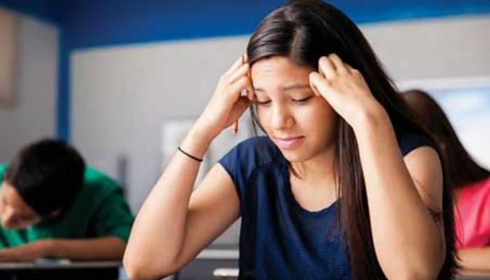 Result को लेकर टेंशन में है आपका बच्चा! इग्नोर करना पड़ सकता है भारी Result को लेकर टेंशन में है आपका बच्चा! इग्नोर करना पड़ सकता है भारी