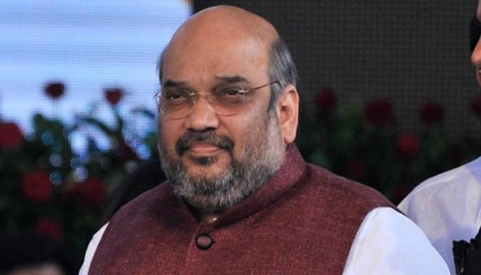 आंध्र प्रदेश: तिरुपति में अमित शाह के काफिले पर फेंका गया पत्थर आंध्र प्रदेश: तिरुपति में अमित शाह के काफिले पर फेंका गया पत्थर