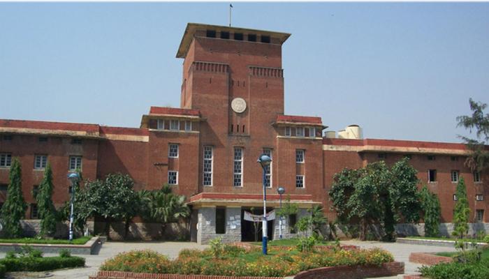 DU Admissions 2018 : आवेदन करने के लिए du.ac.in पर जाए, इस दिन आएगी पहली कटऑफ DU Admissions 2018 : आवेदन करने के लिए du.ac.in पर जाए, इस दिन आएगी पहली कटऑफ