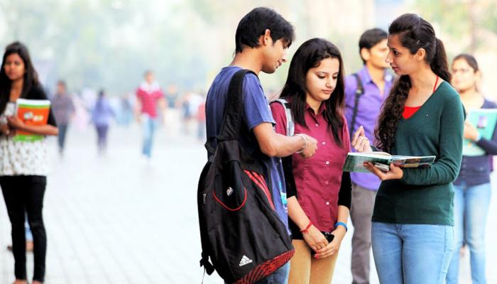 भारत में कॉलेज स्टूडेंट्स एक दिन में 150 बार करते हैं ये काम, हो जाएंगे हैरान भारत में कॉलेज स्टूडेंट्स एक दिन में 150 बार करते हैं ये काम, हो जाएंगे हैरान