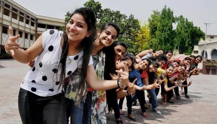 CBSE 10th Result 2018: ये है 10वीं के टॉपर्स की लिस्ट, देखिए किसे मिले कितने अंक CBSE 10th Result 2018: ये है 10वीं के टॉपर्स की लिस्ट, देखिए किसे मिले कितने अंक