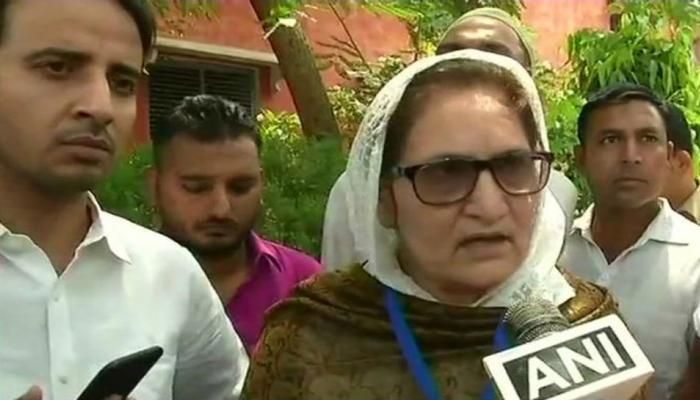 कैराना लोस सीट उपचुनाव 2018 : तबस्सुम ने BJP प्रत्याशी मृगांका को हराया कैराना लोस सीट उपचुनाव 2018 : तबस्सुम ने BJP प्रत्याशी मृगांका को हराया
