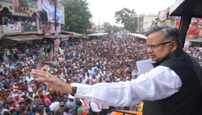 विकास की पूरी फिल्म अभी बाकी :रमन सिंह विकास की पूरी फिल्म अभी बाकी :रमन सिंह