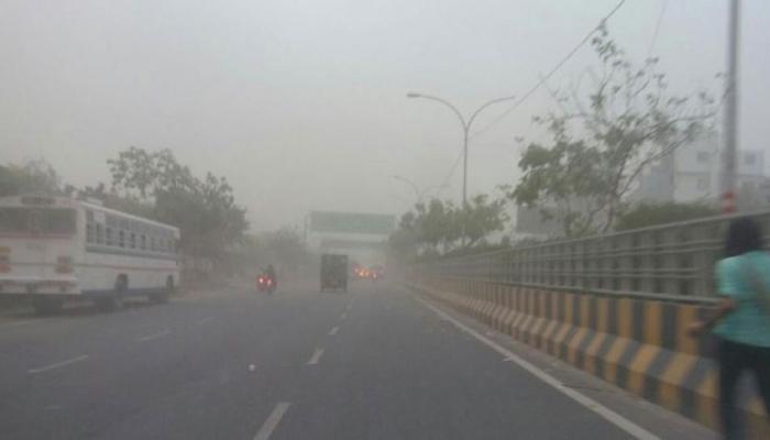 यूपी में तूफान और लू ने मचाई तबाही, 14 लोगों की मौत, मौसम विभाग ने जारी किया अलर्ट यूपी में तूफान और लू ने मचाई तबाही, 14 लोगों की मौत, मौसम विभाग ने जारी किया अलर्ट