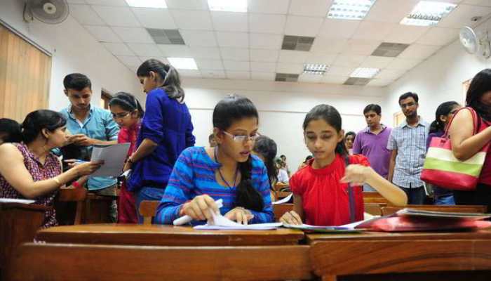 DSSSB ने जारी किए एडमिट कार्ड, dsssbonline.nic.in से ऐसे करें डाउनलोड DSSSB ने जारी किए एडमिट कार्ड, dsssbonline.nic.in से ऐसे करें डाउनलोड