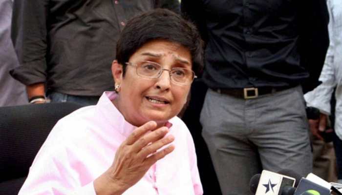 फुटबॉल वर्ल्ड कप जीतने पर फ्रांस को बधाई देकर ट्रोल्स के निशाने पर आईं किरण बेदी, कांग्रेस ने मांगा इस्तीफा फुटबॉल वर्ल्ड कप जीतने पर फ्रांस को बधाई देकर ट्रोल्स के निशाने पर आईं किरण बेदी, कांग्रेस ने मांगा इस्तीफा