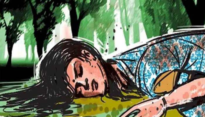 MP: प्रेम विवाह करने जा रही बेटी को पिता ने जिंदा जलाया MP: प्रेम विवाह करने जा रही बेटी को पिता ने जिंदा जलाया