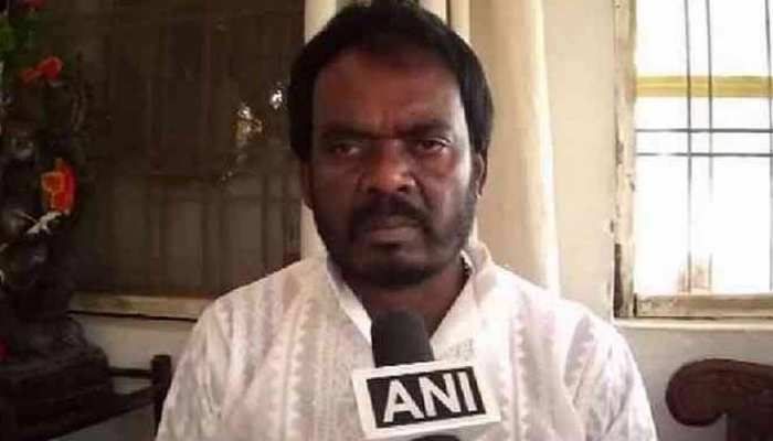 MP : आदिवासी गर्ल्स हॉस्टल में नहाने के लिए दिया जाता है निरमा साबुन, मंत्री ने दिए जांच के आदेश MP : आदिवासी गर्ल्स हॉस्टल में नहाने के लिए दिया जाता है निरमा साबुन, मंत्री ने दिए जांच के आदेश