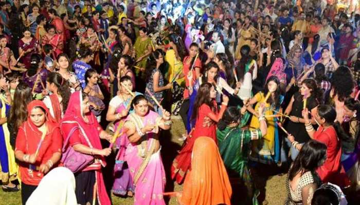 नवरात्रि में गुजरात में बंद रहेंगे स्कूल-कॉलेज, शिक्षा राज्य मंत्री का ऐलान नवरात्रि में गुजरात में बंद रहेंगे स्कूल-कॉलेज, शिक्षा राज्य मंत्री का ऐलान