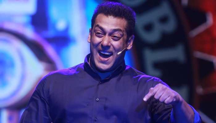 Bigg Boss 12: लोनावला नहीं इस रंगीन शहर में होगी शो की लॉन्चिंग! Bigg Boss 12: लोनावला नहीं इस रंगीन शहर में होगी शो की लॉन्चिंग!