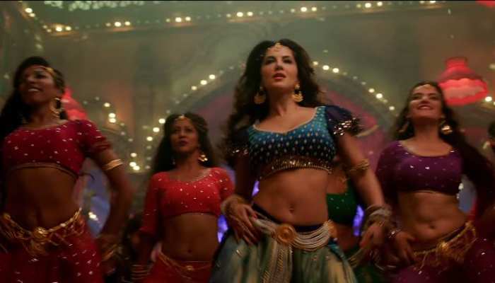 VIDEO: जब सनी लियोनी ने फैंस के साथ 'लैला' गाने पर लगाए जमकर ठुमके 