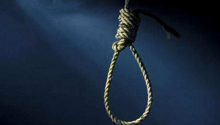 प्रेमिका के साथ बलात्कार से क्षुब्ध युवक ने फांसी लगाकर की आत्महत्या प्रेमिका के साथ बलात्कार से क्षुब्ध युवक ने फांसी लगाकर की आत्महत्या