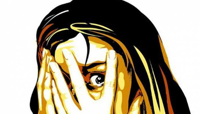 यूपी की पूर्व मंत्री संगीता यादव संदिग्ध परिस्थितियों में जलीं, सास-ससुर पर लगाया आरोप यूपी की पूर्व मंत्री संगीता यादव संदिग्ध परिस्थितियों में जलीं, सास-ससुर पर लगाया आरोप