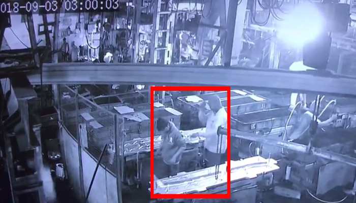 महाराष्ट्र: मजाक करना पड़ गया भारी, तेज प्रेशर हवा ने ले ली युवक की जान महाराष्ट्र: मजाक करना पड़ गया भारी, तेज प्रेशर हवा ने ले ली युवक की जान