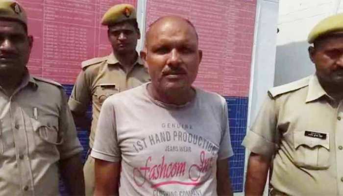 यूपीः कुलदीप यादव गिरफ्तार, गरीब लोगों को धर्म परिवर्तन के लिए करता था प्रभावित यूपीः कुलदीप यादव गिरफ्तार, गरीब लोगों को धर्म परिवर्तन के लिए करता था प्रभावित