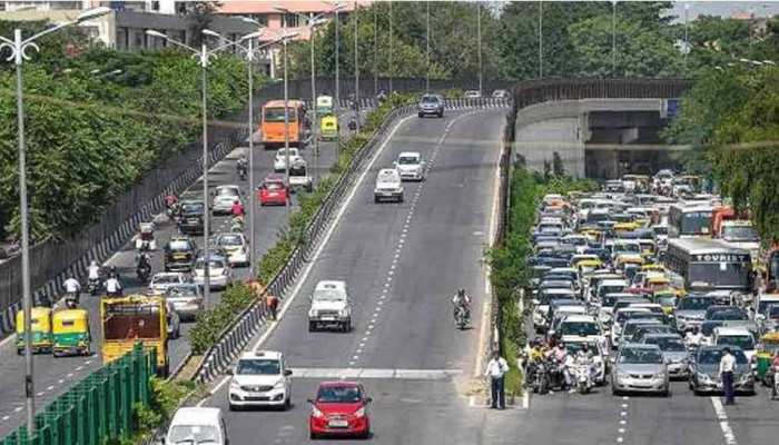 दिल्ली ट्रैफिक पुलिस के स्पेशल ग्रीन कॉरिडोर की वजह से लीवर ट्रांसप्लांट हुआ कामयाब... दिल्ली ट्रैफिक पुलिस के स्पेशल ग्रीन कॉरिडोर की वजह से लीवर ट्रांसप्लांट हुआ कामयाब...