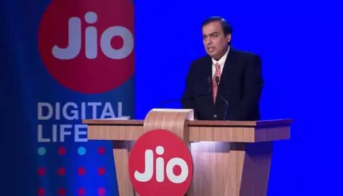 6 महीने में रिलायंस JIO कर सकती है बड़ा धमाका, मोबाइल यूजर्स को मिलेगी जबरदस्त सर्विस 6 महीने में रिलायंस JIO कर सकती है बड़ा धमाका, मोबाइल यूजर्स को मिलेगी जबरदस्त सर्विस