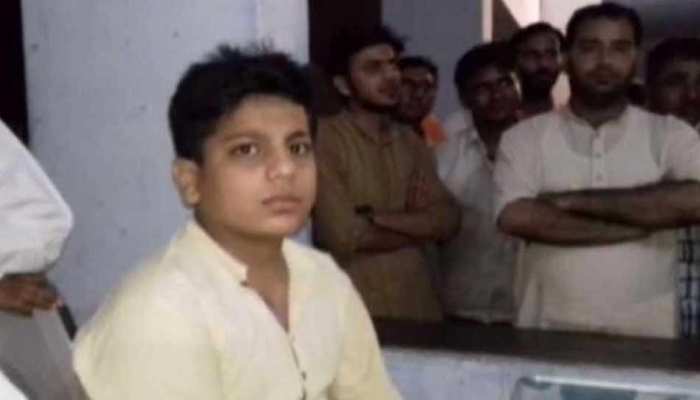 यूपी: बदमाशों ने किया था छात्र को किडनैप, राहगीरों की मदद से बची जान यूपी: बदमाशों ने किया था छात्र को किडनैप, राहगीरों की मदद से बची जान