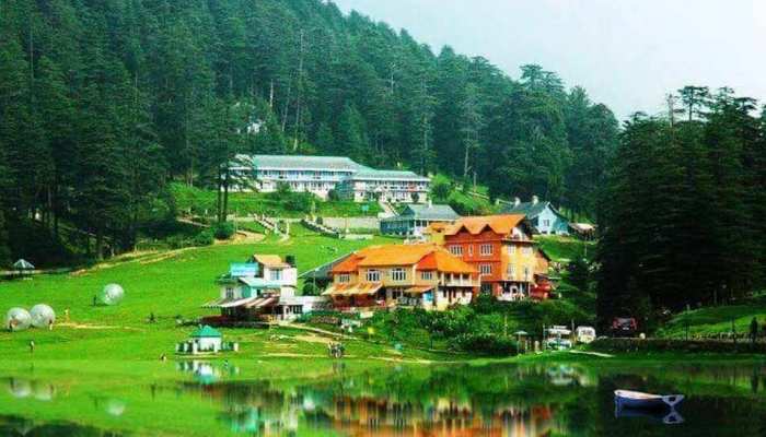 भारत का स्विटजरलैंड है 'खजियार', दिल्ली से महज 500 किलोमीटर की दूरी पर भारत का स्विटजरलैंड है 'खजियार', दिल्ली से महज 500 किलोमीटर की दूरी पर