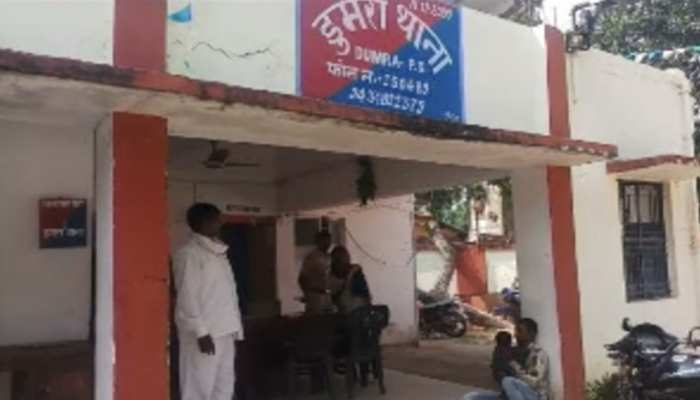 बिहार : अंधविश्वास के चक्कर में महिला को बलि चढ़ाया, 4 गिरफ्तार बिहार : अंधविश्वास के चक्कर में महिला को बलि चढ़ाया, 4 गिरफ्तार