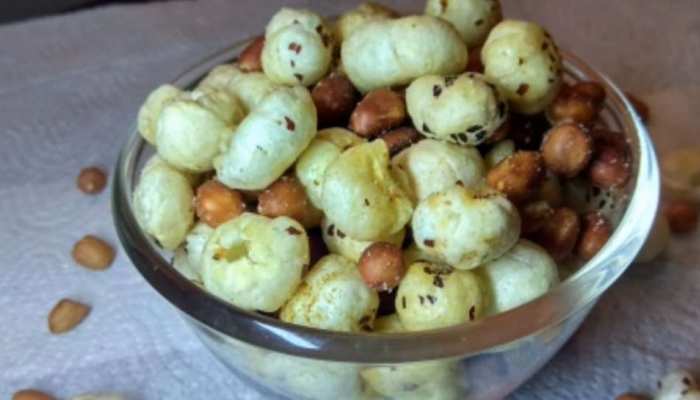 Festive Food: व्रत में खाएं सिर्फ ये 2 सुपरफूड, दिनभर बनी रहेगी एनर्जी Festive Food: व्रत में खाएं सिर्फ ये 2 सुपरफूड, दिनभर बनी रहेगी एनर्जी