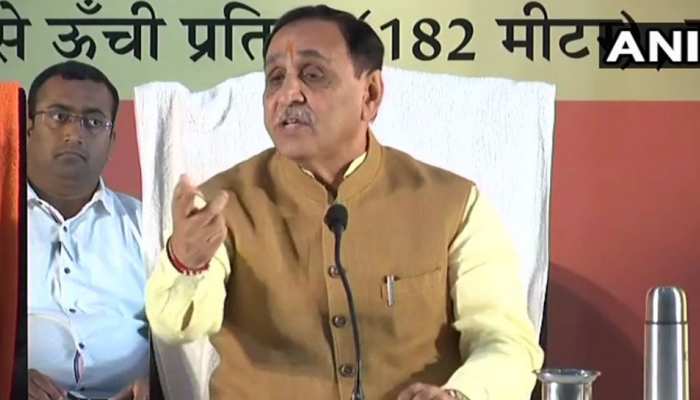 सीएम रुपाणी बोले, 'हमने गैर गुजरातियों की सुरक्षा के कदम उठाए, कांग्रेस बिगाड़ रही माहौल' सीएम रुपाणी बोले, 'हमने गैर गुजरातियों की सुरक्षा के कदम उठाए, कांग्रेस बिगाड़ रही माहौल'
