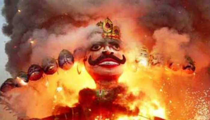 मंदसौर की जनता रावण को मानती है अपना दामाद, दशहरे के दिन होती है महाआरती मंदसौर की जनता रावण को मानती है अपना दामाद, दशहरे के दिन होती है महाआरती