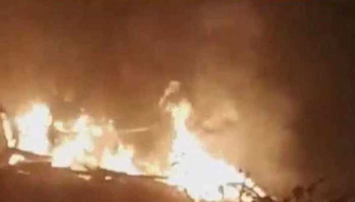 गाजियाबाद: अवैध रूप से चल रही पटाखा फैक्ट्री में विस्फोट, कई घंटे बाद आग पर पाया काबू गाजियाबाद: अवैध रूप से चल रही पटाखा फैक्ट्री में विस्फोट, कई घंटे बाद आग पर पाया काबू