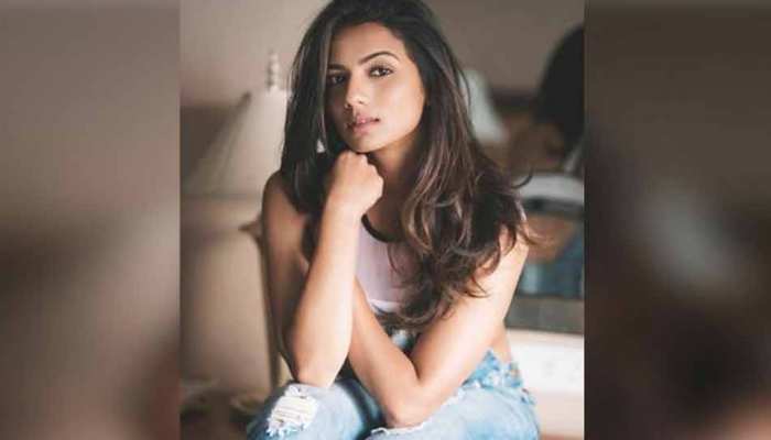 बेंगलुरु : एक्ट्रेस श्रुति हरिहरण की एफआईआर दर्ज करने की याचिका पर सुनवाई टली बेंगलुरु : एक्ट्रेस श्रुति हरिहरण की एफआईआर दर्ज करने की याचिका पर सुनवाई टली