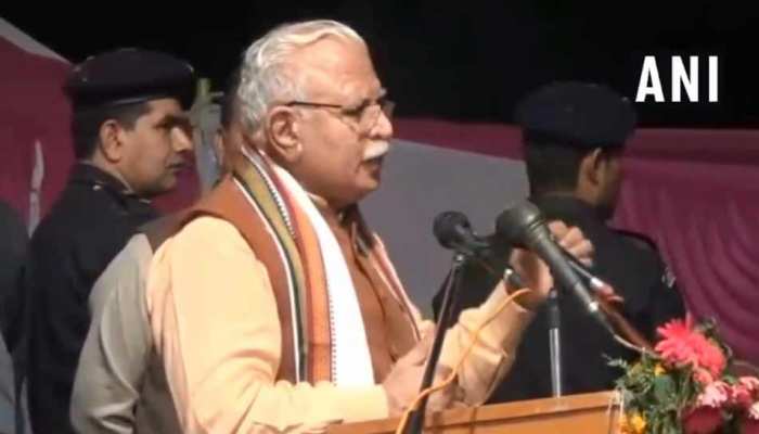 VIDEO: सीएम खट्टर का विवादित बयान, बोले- आपस में अनबन होने पर कराई जाती है रेप की FIR VIDEO: सीएम खट्टर का विवादित बयान, बोले- आपस में अनबन होने पर कराई जाती है रेप की FIR