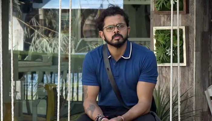 Bigg Boss के घर में श्रीसंत ने किया हरभजन से थप्पड़ खाने वाली घटना का खुलासा Bigg Boss के घर में श्रीसंत ने किया हरभजन से थप्पड़ खाने वाली घटना का खुलासा